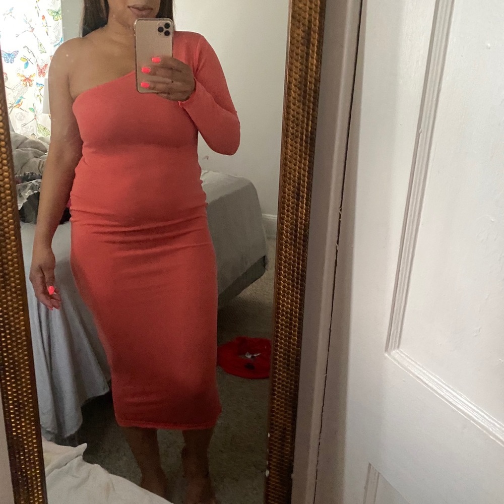 One shoulder midi dress!